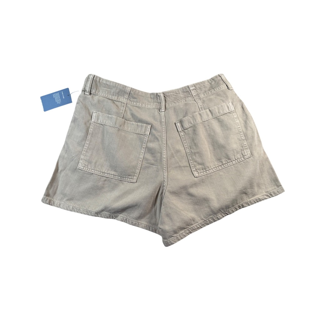 Universal Thread Khaki Pleated Shorts High Rise Slim Hip Leg Tan Size 12 NWT - Picture 2 of 7